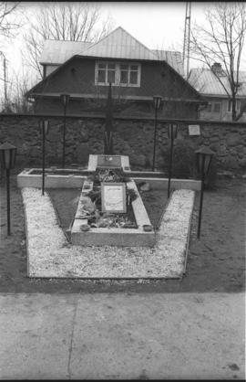 Symboliczny grób ks. Jerzego Popiełuszki w Suchowoli